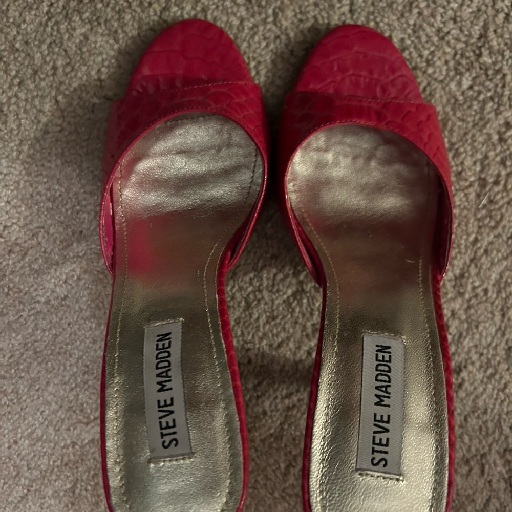 Steve Madden Vibrant Red Peep-Toe Heels